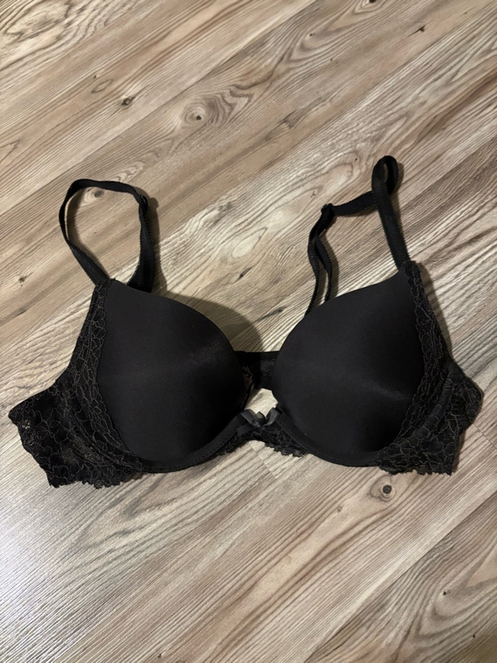 Victoria's Secret Lacy Dream Angels Push up Bra